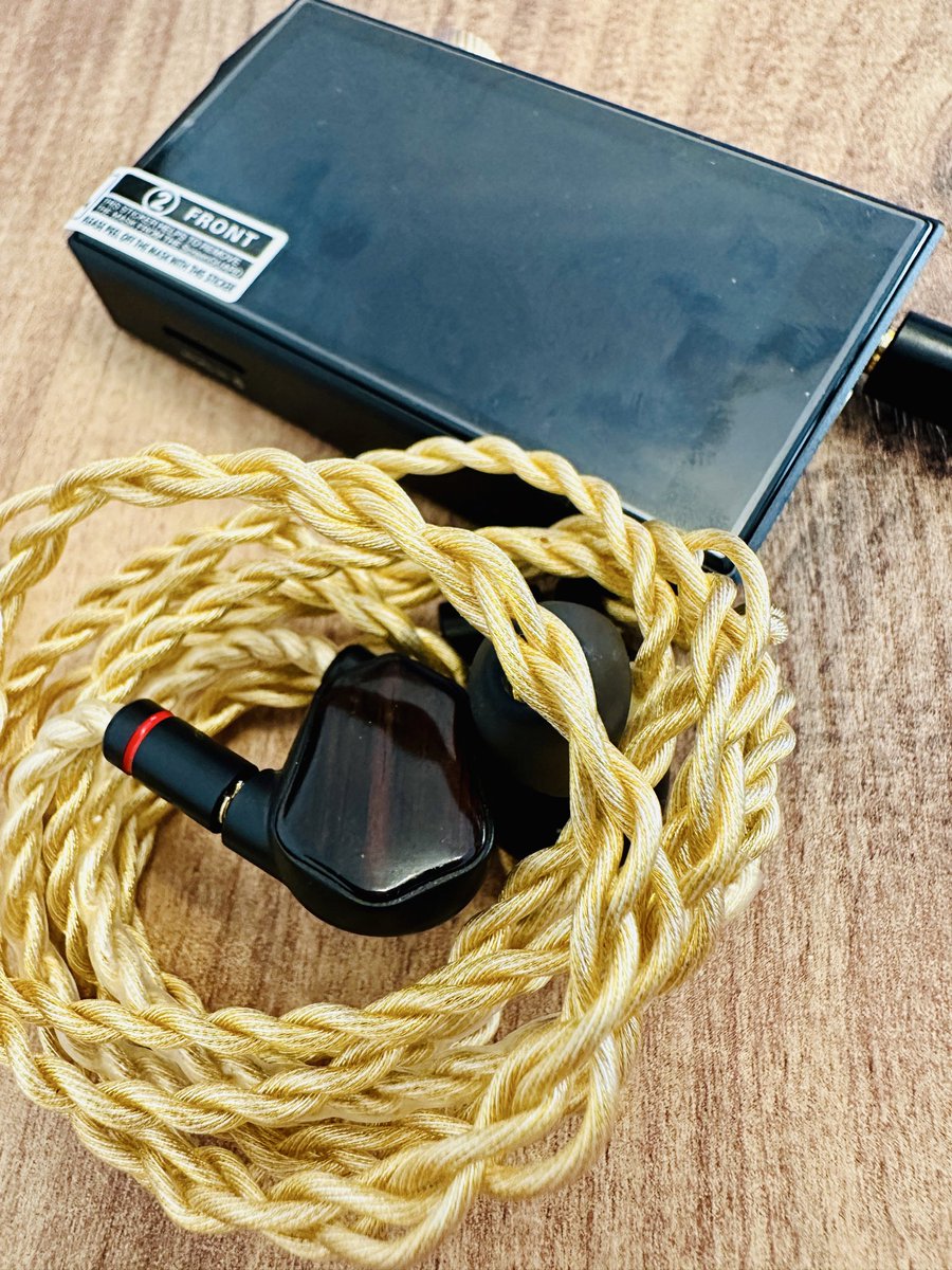 mobilaudiophile's tweet image. Tin Hifi T7 and Hidizs AP80PRO MAX are a killer combo 😈 #dap #iem #match @tttaudio @Linsoul_Audio