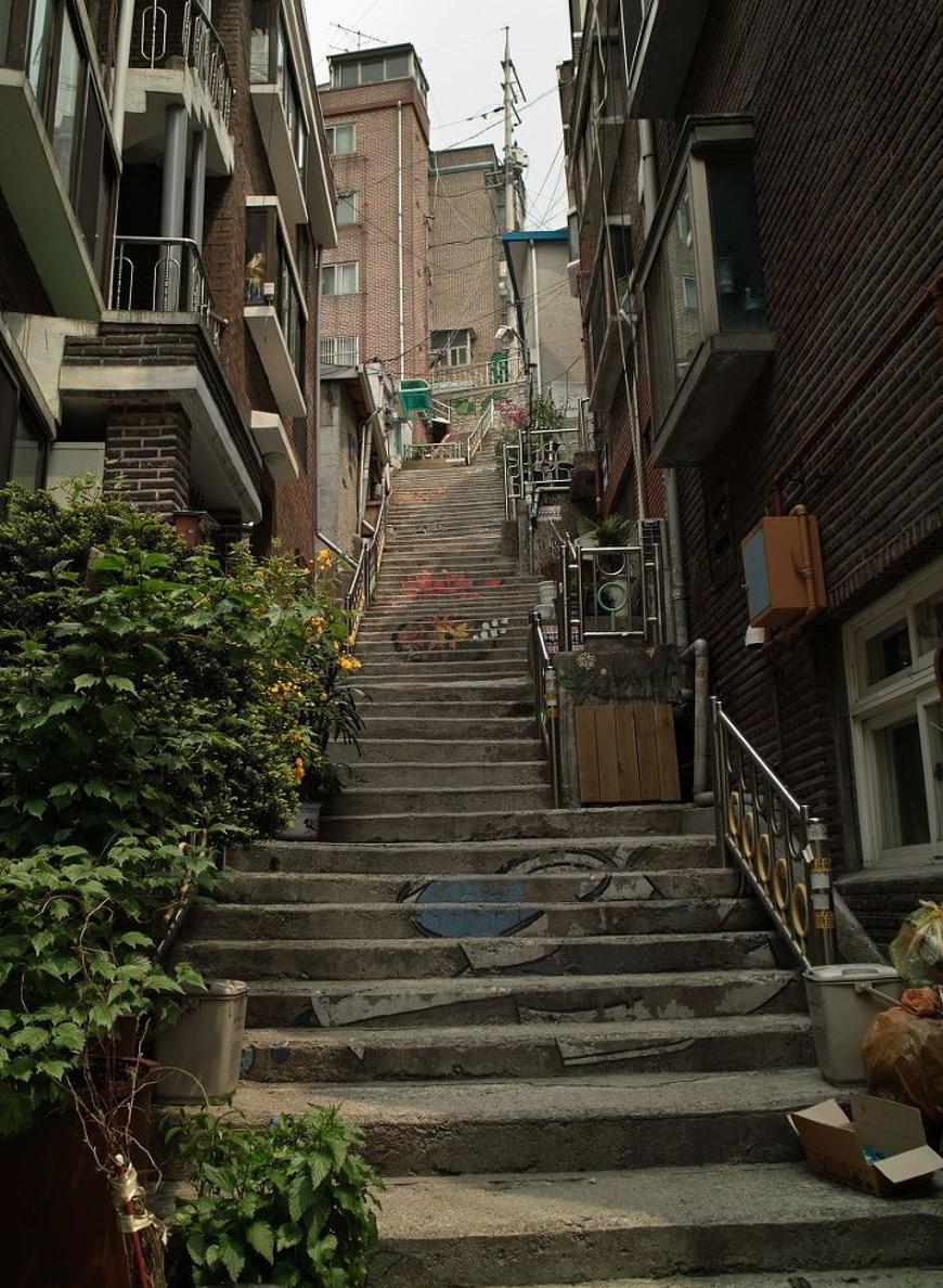 火曜日の夕方、からっとしてる。のんびり気分でカフェに行く。