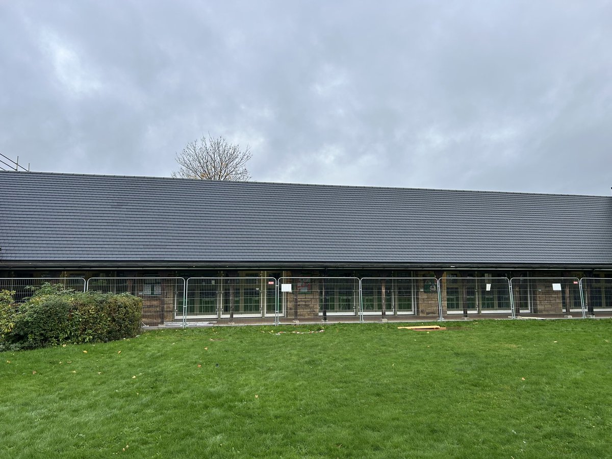 mramann's tweet photo. Work continues at Netherthorpe School and Dunston ensuring our students have great learning environments @MinervaTrust @NetherthorpeSch @ https://t.co/Xn8aZgRlV1