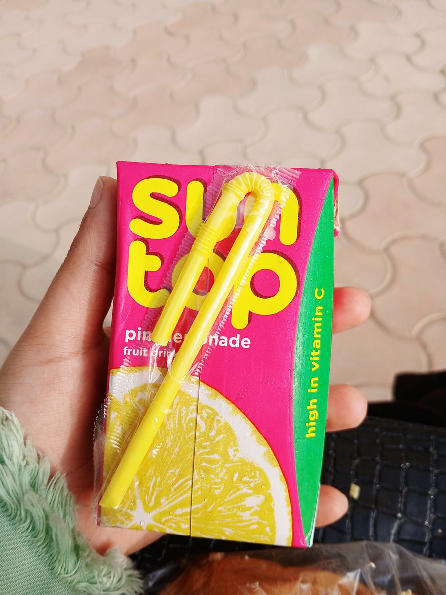 بحب أروح بدري قبل المحاضرات علشان اقعد تحت الشجر