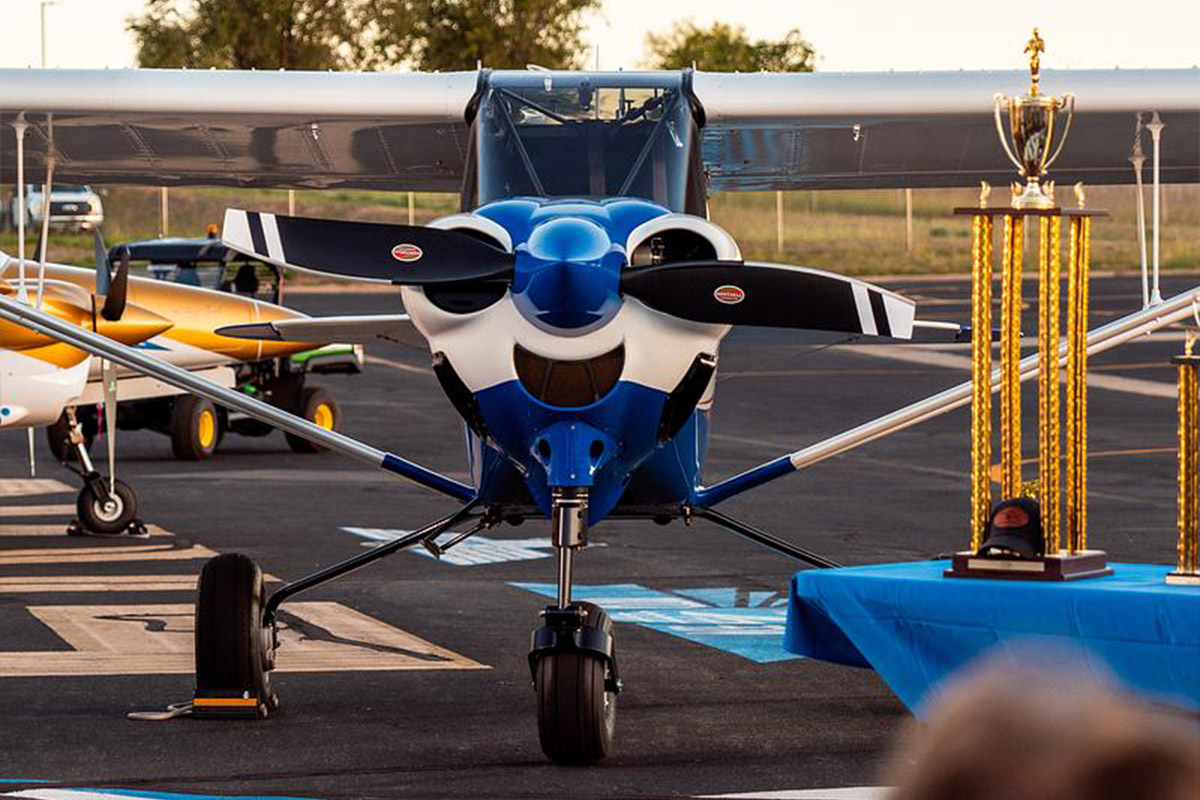 ERAUPrescott's tweet photo. The Golden Eagles Flight Team celebrated their Ring Ceremony this month, honoring their latest national championship!
Coach Shaun Shepard shared inspiring words as we also bid farewell to Eagle Two, now headed to the San Diego Air & Space Museum. ๐ฆ
#Aviation #FlightTeam #GoERAU https://t.co/od8237tv7T
