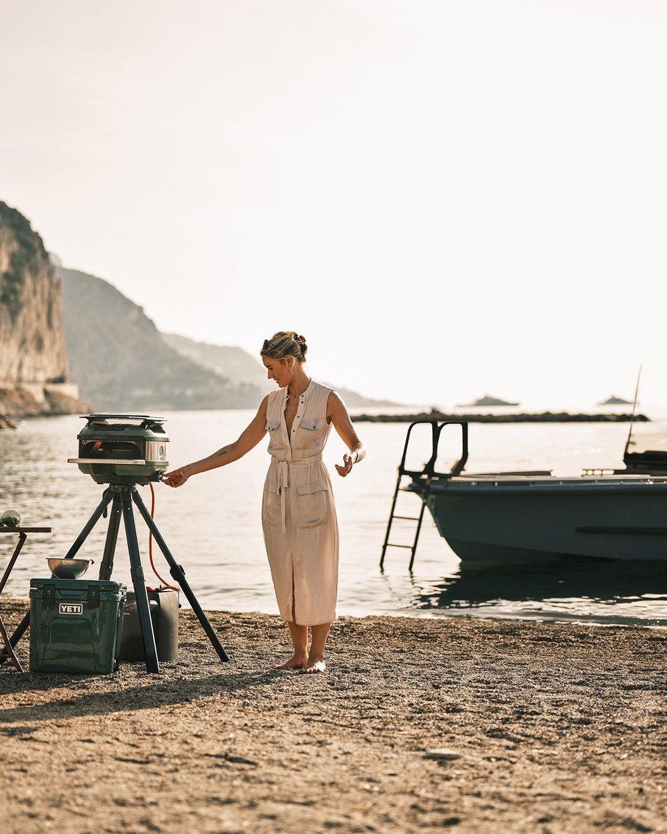 EveneTenders's tweet photo. Redefining luxury cooking outdoors and sharing good times with friends from sea to shore with the Origin 71 superyacht tender.

#KateAusten #Evene #Gozney #Tread #WildCulinaryExperience #Baiabellaplage #SuperyachtTender #Yachting #Seafood

https://t.co/Tl5x8psoKo https://t.co/6T0clKhH7f