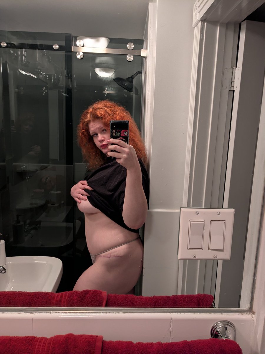 It was difficult finding a larger bathroom in NYC but I have a feeling you like tight spaces anyways 😏