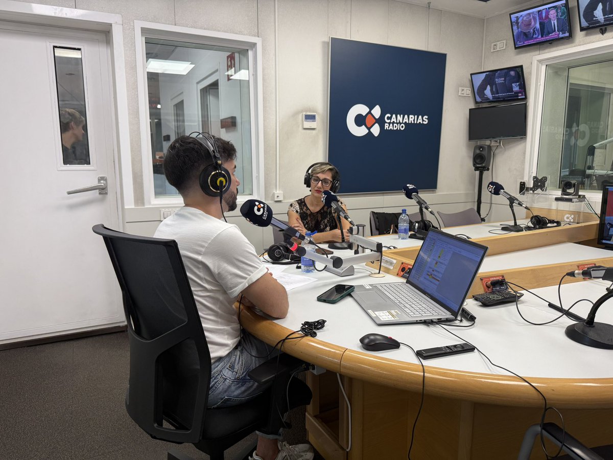 🟠 Estamos escuchando a Nuria Vega, junto con Yaiza Perera, coordinadora del proyecto Once Vidas y Mercedes Jiménez, responsable de psicólogos de emergencias de Sevilla en <a href="/RoscasCotufas/">Roscas y Cotufas 🍿</a> 

📻 <a href="/RoscasCotufas/">Roscas y Cotufas 🍿</a> 
📷rtvc.es/la-radio-canar…