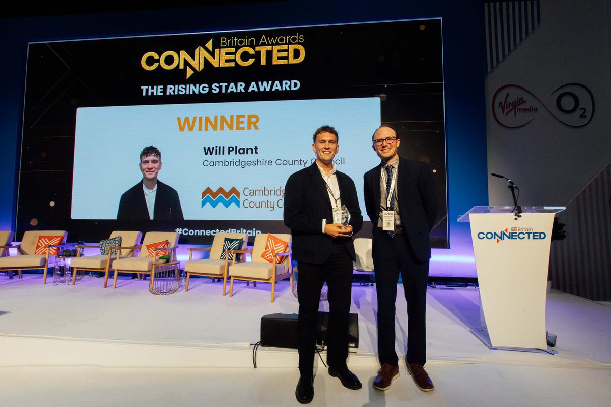 ConnectingCambs's tweet image. We're still celebrating!

Last month @ConnectingCambs was honoured with 2 #ConnectedBritain Awards - #SmartPlaces &amp;amp; #RisingStar

Recognising our work to improve #DigitalConnectivity across the region.

Thank you to our partners, supporters + everyone who helps make this possible.