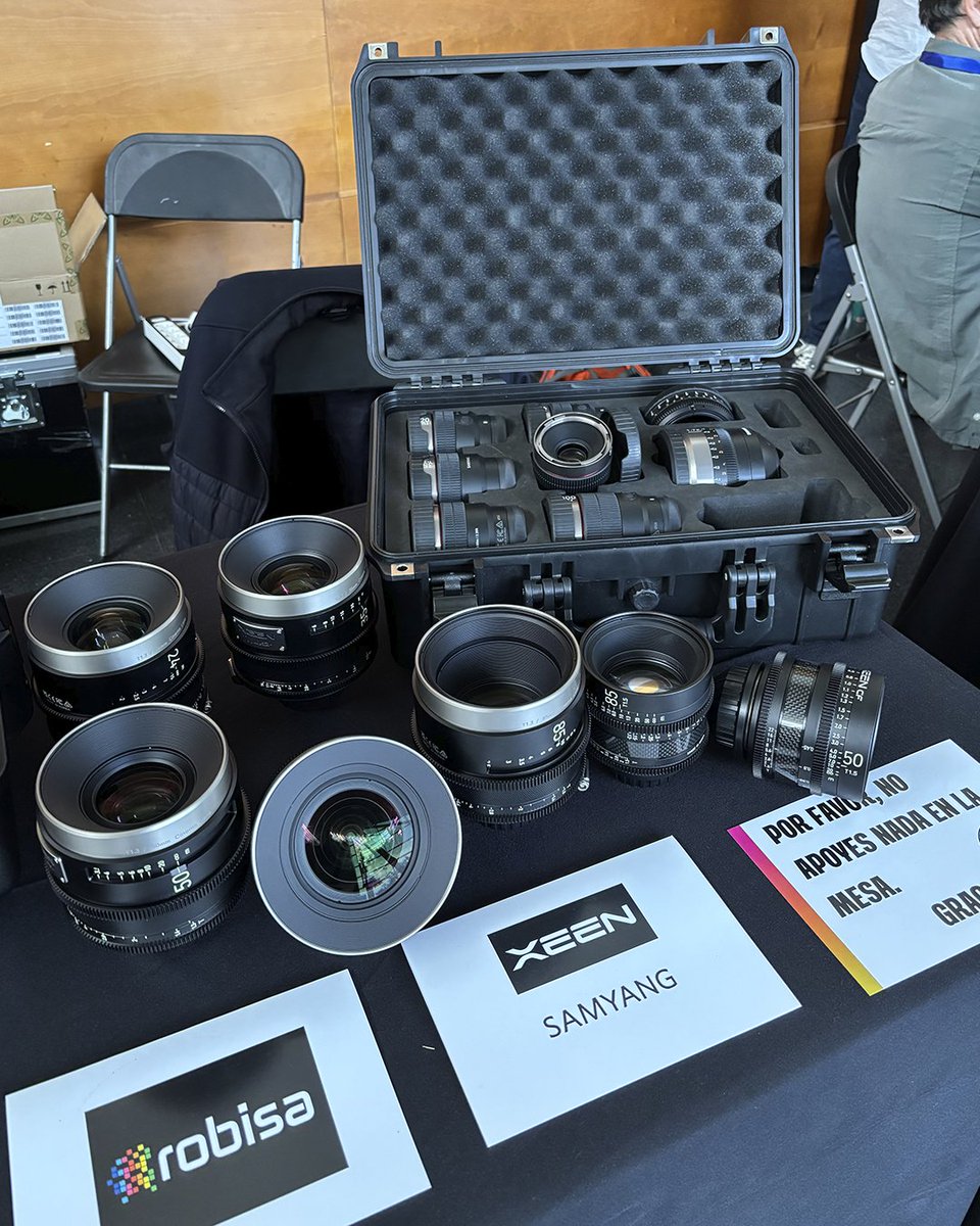 🎬 ¡Éxito total en #CineLensesDay 2025!
El pasado 25 de octubre, @Robisa compartió una jornada única, rodeados de innovación, cine y grandes profesionales.
Presentamos novedades de Xeen, Samyang, THYPOCH y la gran sorpresa: DZOFILM.
#ROBISA #cinelenses