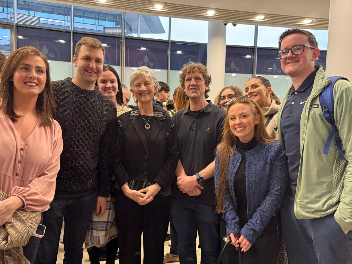 Uachtarán na hÉireann nuathofa, Catherine Connolly, le baill Chonradh na Gaeilge ag Oireachtas na Samhna, Béal Feirste inniu.
💚 <a href="/catherinegalway/">Connolly for President</a> 🤝 <a href="/CnaG/">Conradh na Gaeilge ⭕️</a> 💚