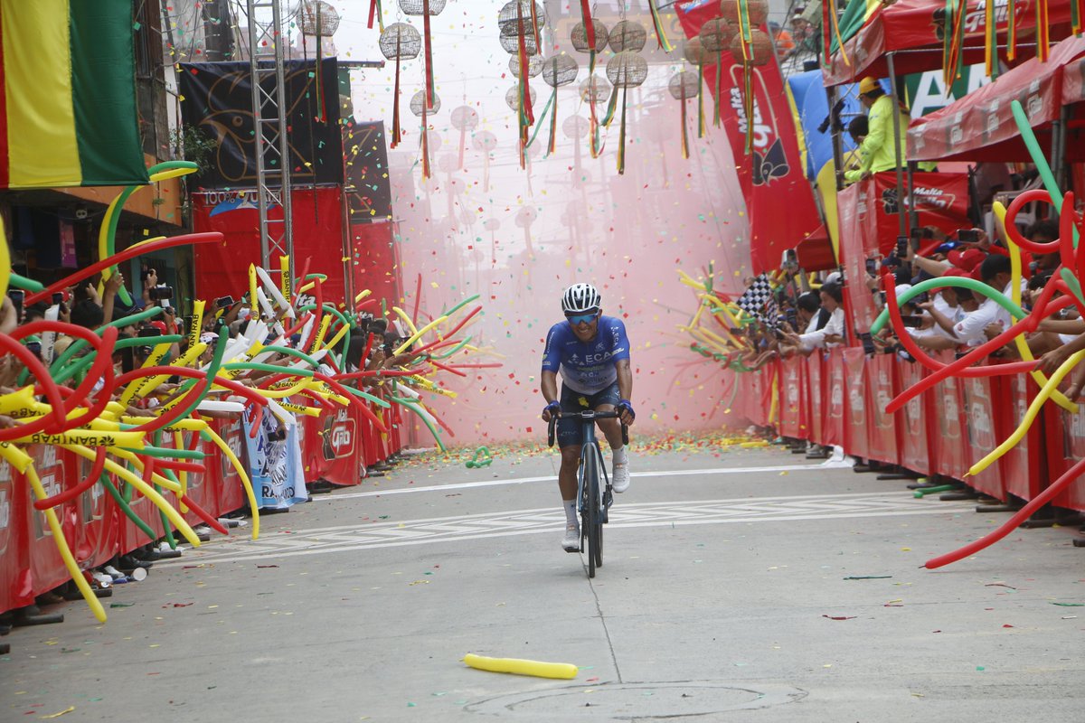 #VueltaaGuatemala | VEA aquí la etapa de hoy. Ya no la escuche, veála: 
youtube.com/live/AaHoaG-Bl…