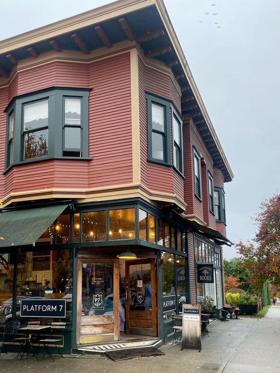 cityaestheticss's tweet image. Every American should live in walking distance of cafes like this: