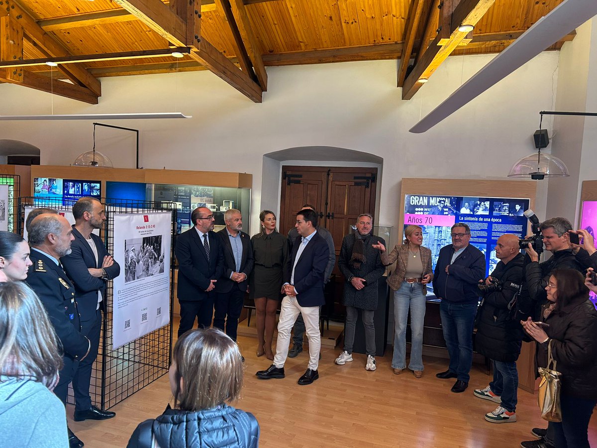 PLechugaMallo's tweet image. 📻 El Museo de la Radio "Luis del Olmo" de #Ponferrada acogerá la exposición del @MemorialVT "Rolando. 2:15 - 2:45. 50 años de la primera masacre de ETA". 

No podemos permitir que nadie olvide el horror y la barbarie provocada por el terrorismo en nuestro país.