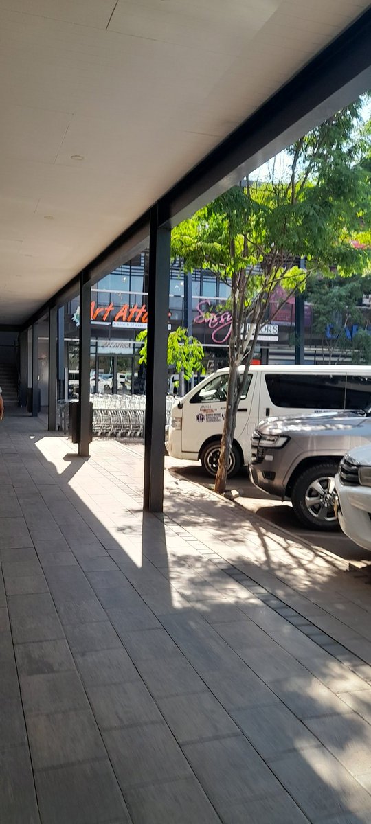 GoatedSpott's tweet image. Ndazosvika pa Village 🥵🔥🙌🏽 i don&apos;t think mu Africa mune imwe nzvimbo yakanaka kunge ipapo