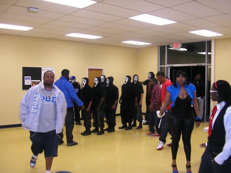 BraxtonMonroe25's tweet image. On this day 15 years ago, six young men entered the world of blue and white as brothers. These men can call me anytime and no matter what I'm going to be there for them. Man we had many hard nights on line. A lot of blood, sweat, tears. #Fall2K10 #EpsilonZeta #BluPhi 15 years 💪🏿.