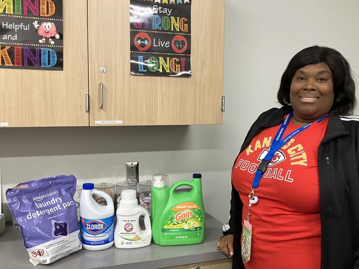 Thank you, St. James Church KC, for the “Loads of Love” donation of washing powder &amp; supplies! 💙
Your generosity supports our school community &amp; Nurse Neal will put it to great use!
#LoadsofLove #CommunityPartners#St.JamesChurchKansasCity