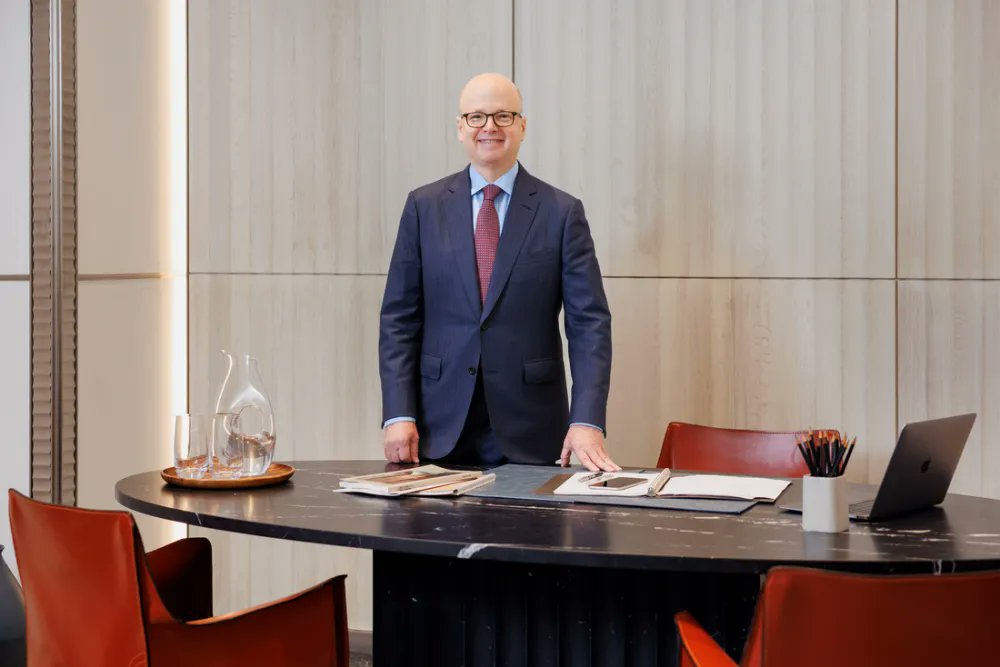 Daniel Boulud’s Former Director of Operations (at Dinex Group) Has Advice for Hospitality Pros.

From Michelin stars to Manhattan skyscrapers, Michael Lawrence brings precision to every role: ow.ly/rBiK50Xgnc4