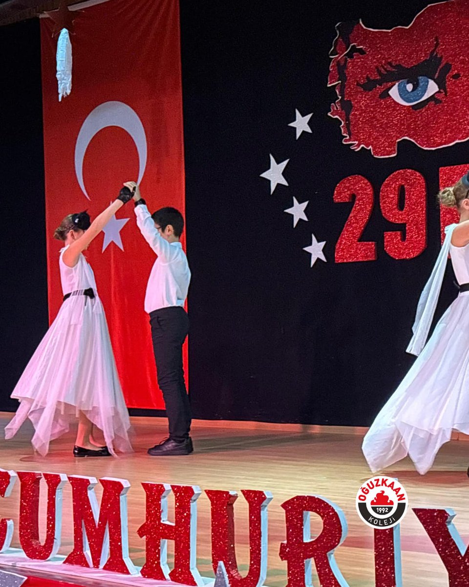 OguzkaanKoleji's tweet photo. Cumhuriyetimizin 102. yılını tüm kampüslerimizde coşkuyla kutladık. Ulu Önder Mustafa Kemal Atatürk’ün bize armağan ettiği Cumhuriyet’e sonsuz minnetle…
Yaşasın Cumhuriyet! 🇹🇷 https://t.co/fkC6OASH4s