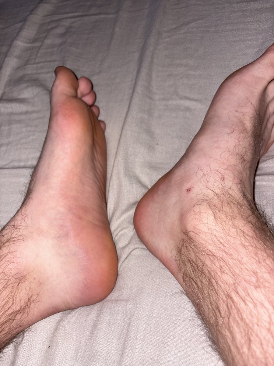 Gay19Soles's tweet photo. Didn’t wash them in a week. Who wants to take a sniff?😈 https://t.co/SJrCt6YSH8