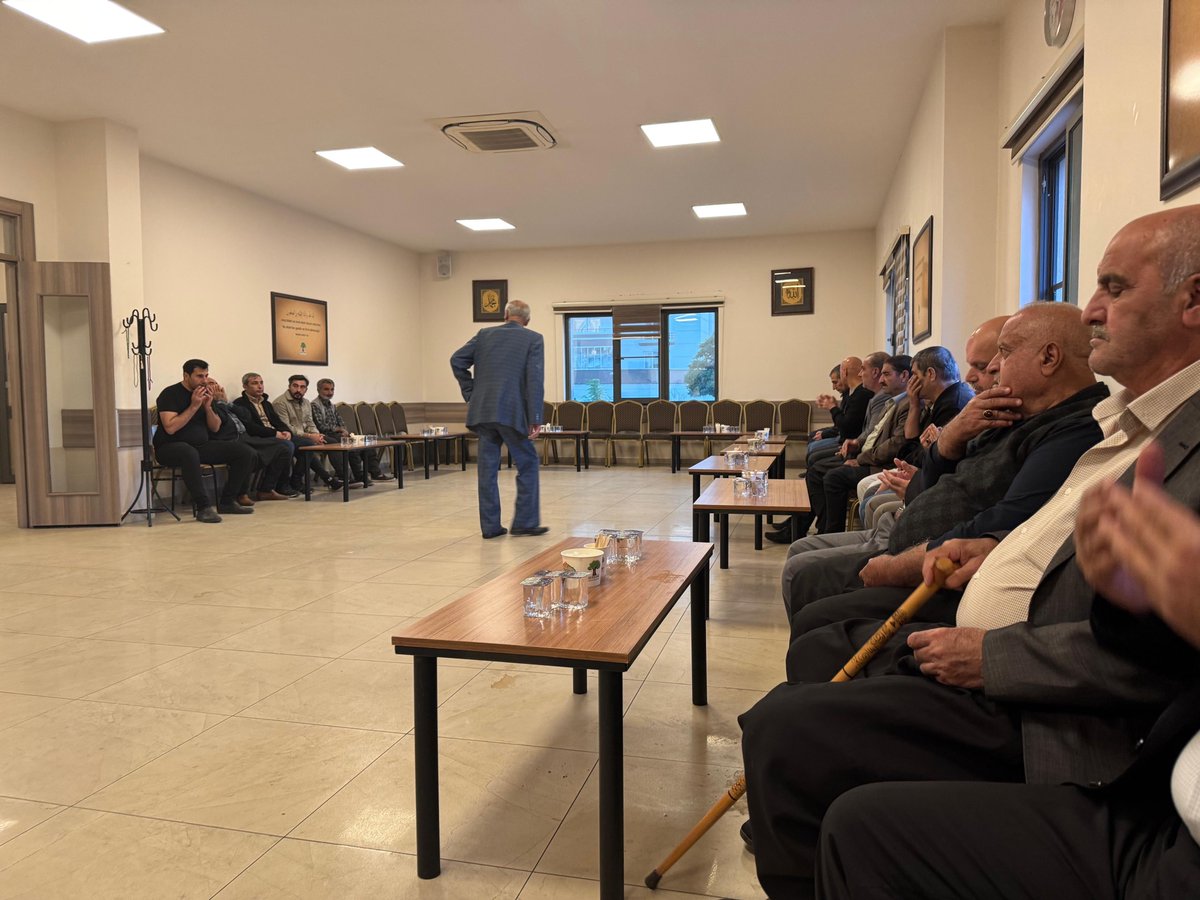 irfancelikaslan's tweet photo. 📍ŞEHİTKAMİL

Önceki Dönem İl Başkan Yardımcımız Sayın N. Tayyip Karaoğlu’na, vefat eden kıymetli amcası Ali Karaoğlu için taziye ziyaretinde bulunduk.

Merhuma Allah’tan rahmet diliyor, ailesine ve sevenlerine sabr-ı cemil niyaz ediyoruz. https://t.co/Ifxyn6ckXE