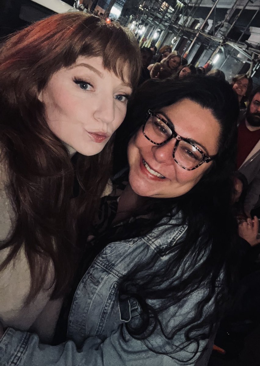 justinepushten's tweet photo. Thank you sooooo much Nicola for an amazing show but also for being the most lovely lady, you made my night!!! I’ve waited years for this moment!!! 🩷 @NicolaRoberts @hadestown https://t.co/L4OP9gtnAd