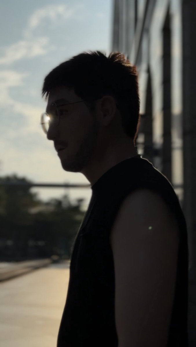 kurobasoma's tweet photo. 第一次戴黑羽出門
第一次黑羽被帥哥抱
第一次在帥哥面前脫面具
第一次脫面具時讓人側拍影片

還有很多讓我珍惜的 moments 
謝謝你 https://t.co/6hSrg1fXW8