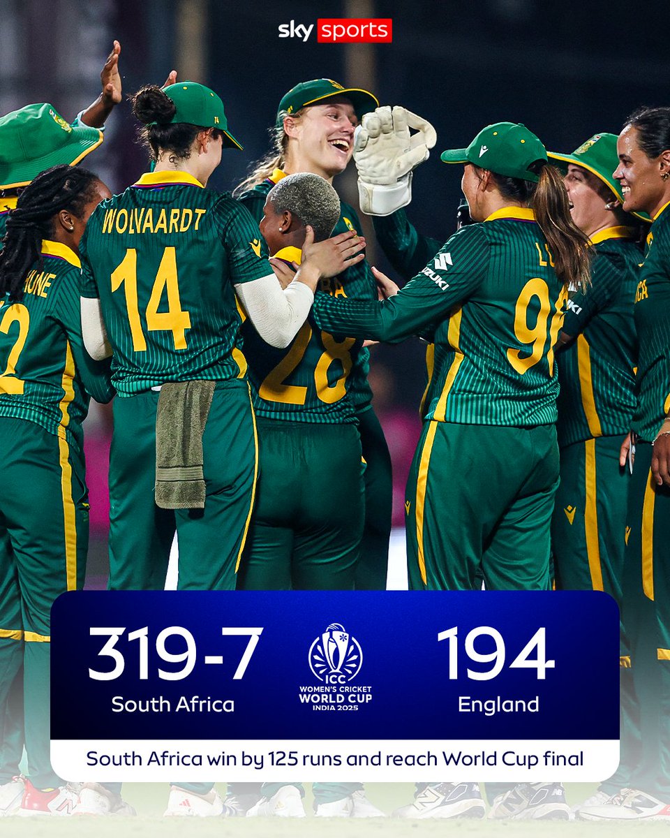 SkyCricket's tweet image. South Africa THRASH England to reach the World Cup final, thanks to a brilliant 169 from Laura Wolvaardt and 5-20 from Marizanne Kapp 🇿🇦✅