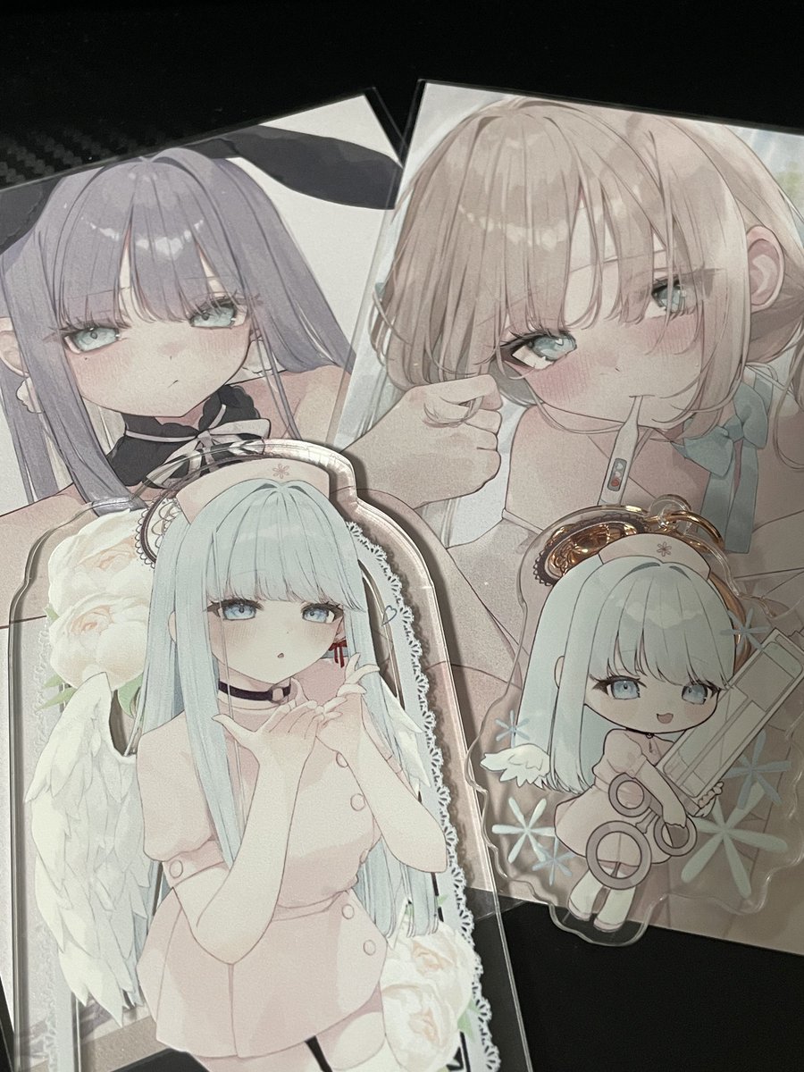 ふわとうこ*さんのオフィシャル初グッズが届きました🥳🥳🥳
めっちゃかーわーいーー‼️んですよ
楽しみに待ってた甲斐がありました✨すぐ目につくとこに飾ります☺️ありがとうございました

atelier.f*の発展を祈りつつ🙏