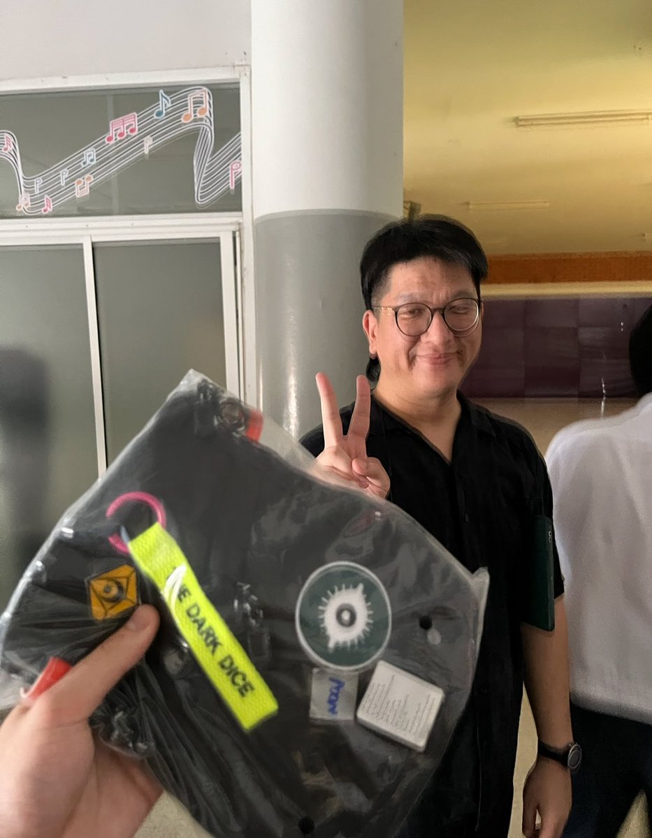 ดีใจที่ได้ร่วมงานกับทุกคนนะครับ เรื่องนี้เปิดประสบการสุดๆ ทั้งการถ่ายทำที่ยากลำบากต้องใช้ทั้ง effect ทั้งอุปกรณ์ต่างๆ ยังต้องเข้าถึงอารมณ์ตัวละครอีก อยากชมน้องน้องทุกคนว่าเก่งมาๆเลย
<a href="/mewnich__/">Mewnich</a> <a href="/20aungpao/">20aungpao</a> <a href="/ppromxx_/">ppromxx</a> <a href="/gemini_ti/">gemini_nt</a> <a href="/primiily1_/">primiily</a> <a href="/mmymeiii/">Mymé | มายเม่</a> <a href="/wwwteshow06/">www.teshow</a>