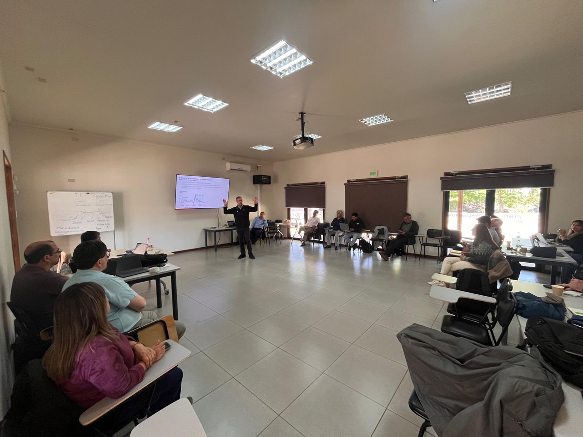 AHORA: Edmundo Piraino, Gerente interino ERSA (Enap Refinerías), expone ante la asamblea de federación el plan de negocios y proyecciones, los desafíos de las refinerías, lo relativo a excelencia operacional, la gestión activa de costos y otras materias.