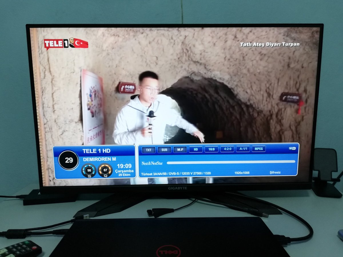 Bu ne yahu.. kayyum heyeti, <a href="/tele1comtr/">Tele1 TV</a> 'i penguen kanalına çevirmişler !.. <a href="/merdanyanardag/">Merdan Yanardağ</a> <a href="/emrkongar/">Emre Kongar</a>