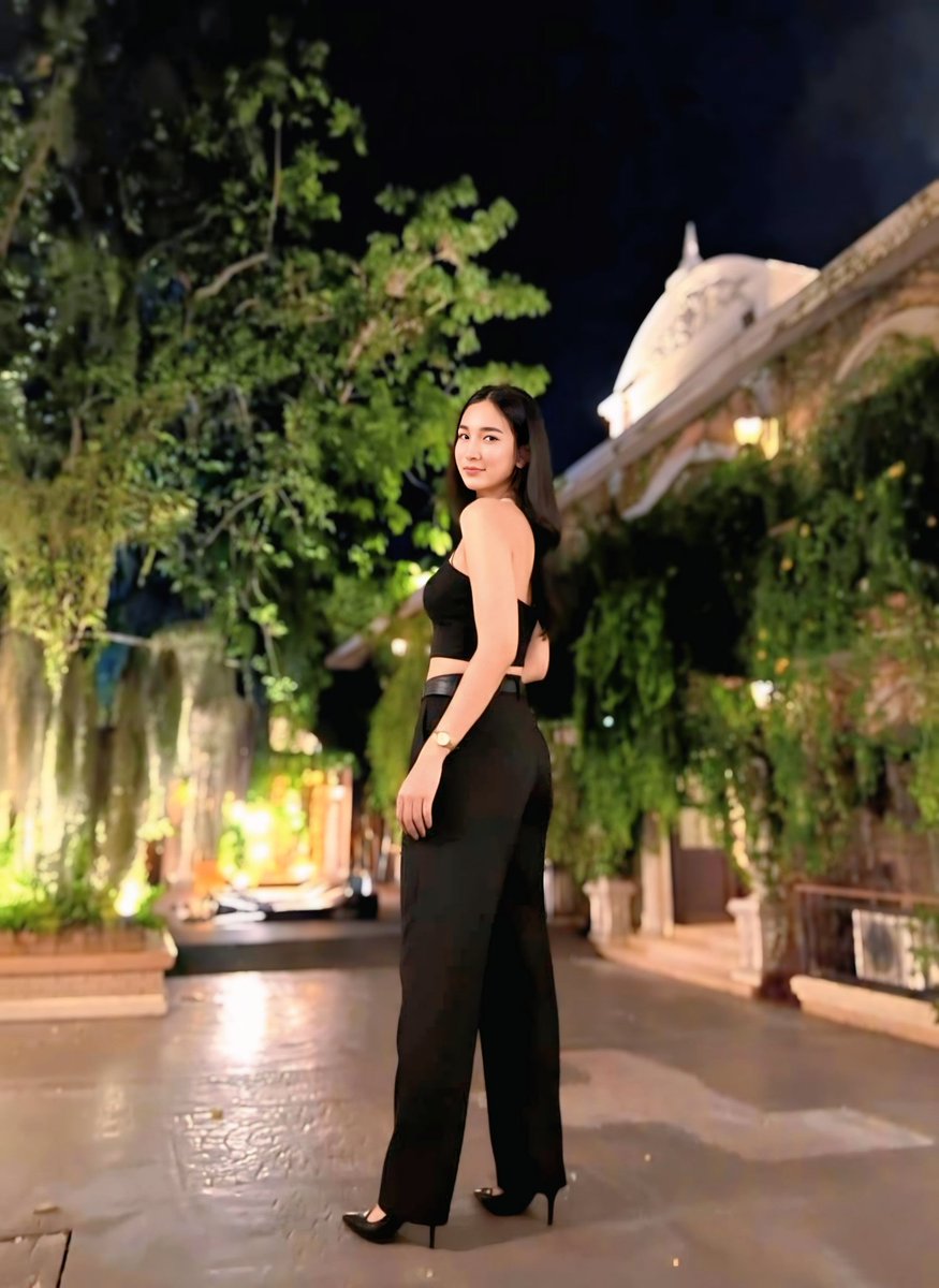 nongLookkaew tweet media