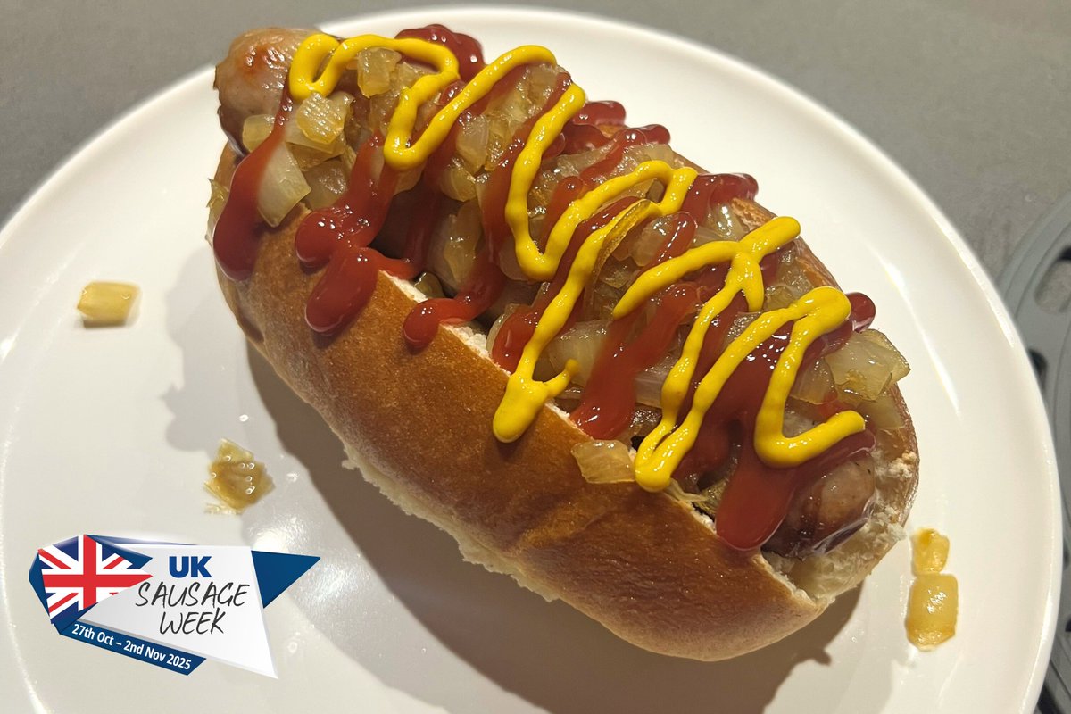 Deputy editor Natasha Howard grilled up some (just visible) M&amp;S Food Posh Dogs for a tasty mid-week treat, topped generously with cooked onions, American mustard and tomato sauce.
#UKSausageWeek