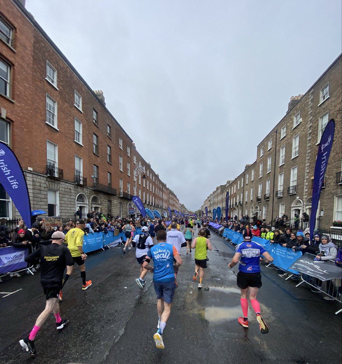 SamRalph26's tweet image. Dublin Marathon 2025

What an experience, over €1,500 raised for the Irish Cancer Society🎗️

Chip Time: 3:35:38
Absolutely buzzing to smash the 4 hour mark in my first marathon
#DublinMarathon2025