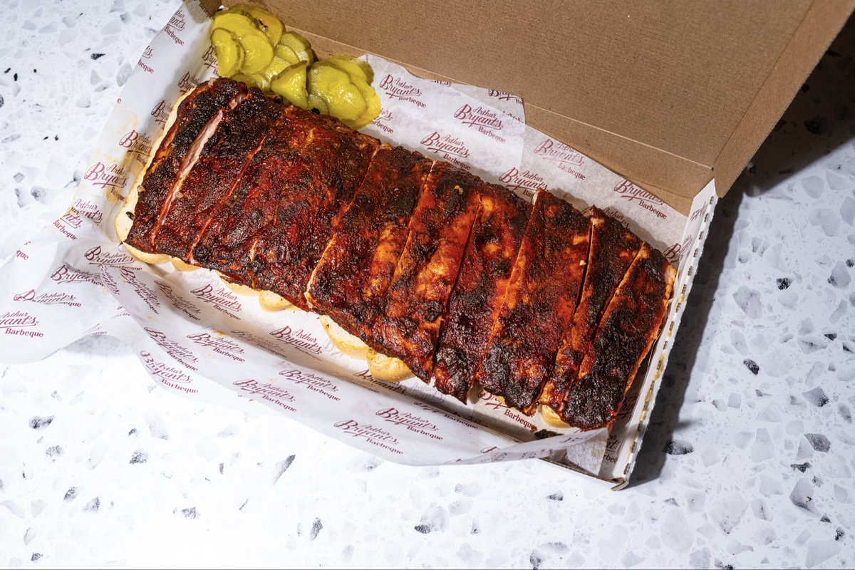 A full rack of ribs hits just as hard whether you’re dining in with us or kicking back at home.

🔥 Order for carryout or get delivery through your favorite app.