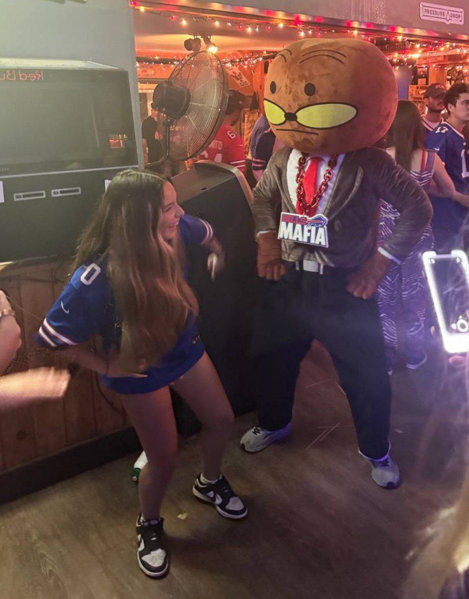 ClintBuysMemes's tweet image. Look at $Spurdo he doesn’t care about market conditions. 

The guy is an animal. 

CuWmZpqoVgJQuo3YVQqR6zrV3eojQfXuRmuPtQUzpump