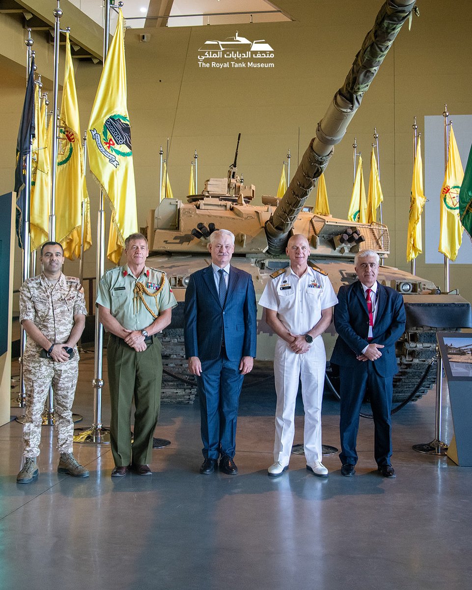 استقبل متحف الدبابات الملكي وفداً عسكرياً نيوزيلندياً برئاسة نائب قائد قوة دفاع نيوزيلندا الأدميرال ماثيو ويليامز، وكان في استقبالهم مدير عام المتحف العميد المتقاعد نارك سجاجة.
 
وتجوّل الوفد في قاعات المتحف المختلفة، مطّلعين على أبرز المقتنيات التاريخية والعسكرية.