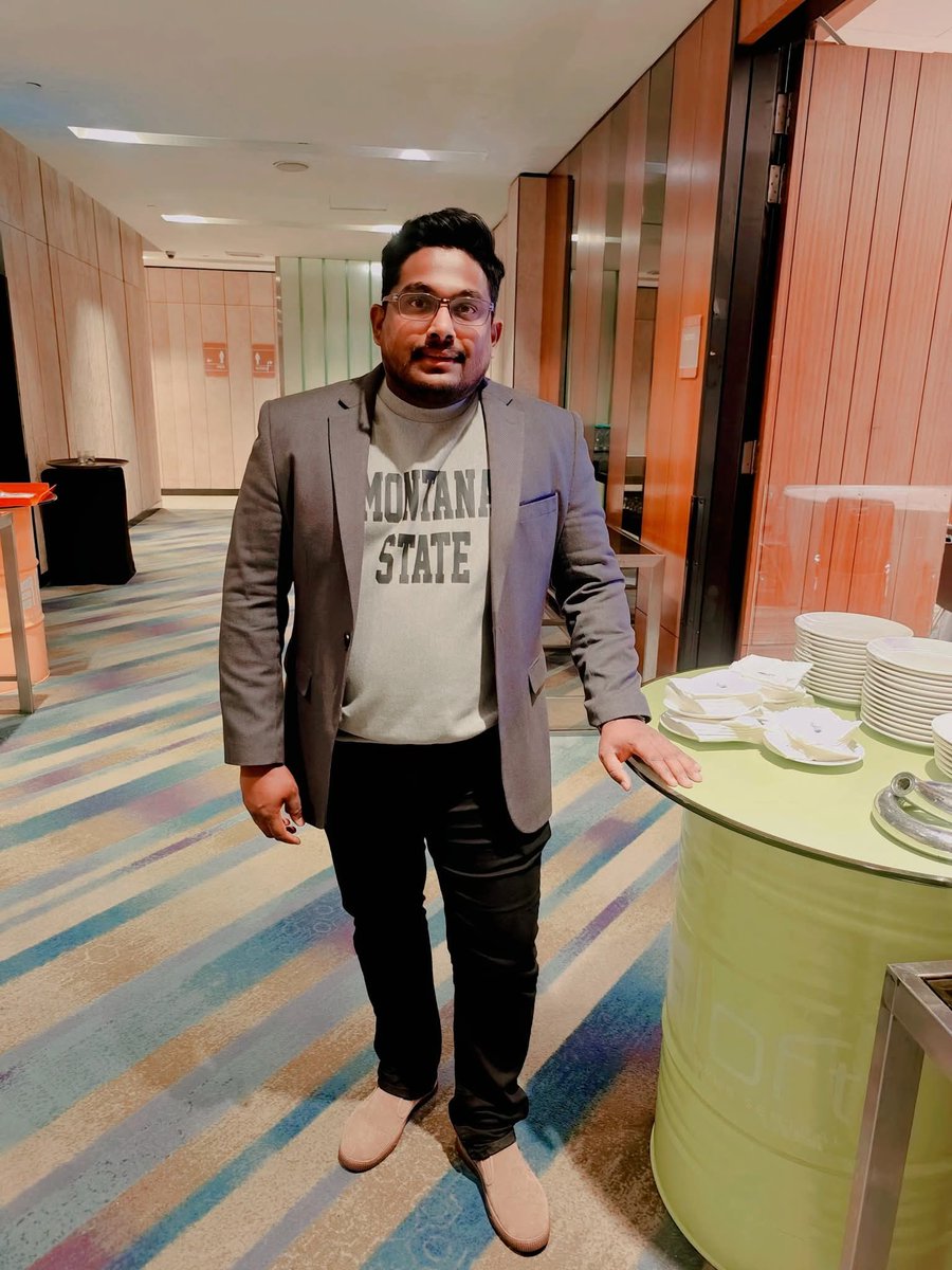 Kuhan_Ram's tweet photo. Twelve years ago, my journey started at the Malaysian Indian Chamber of Commerce and Industry. Malaysian Associated Indian Chambers of Commerce and Industry (MAICCI)  I began as a businessman, not as a politician  and that foundation shaped who I am today.

#KuhanRam https://t.co/Pnp5baszqL