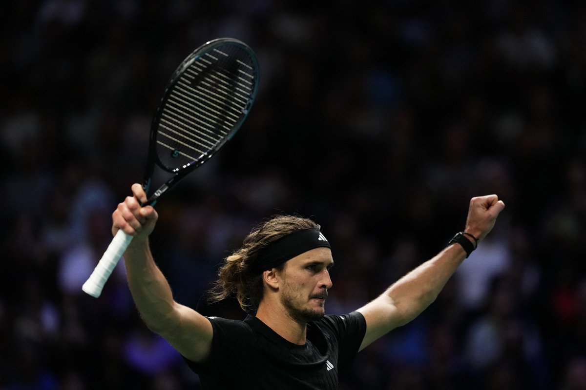 PUSHING ON 🔥

Zverev claims the win over Ugo Carabelli 6-7 6-1 7-5…

#RolexParisMasters