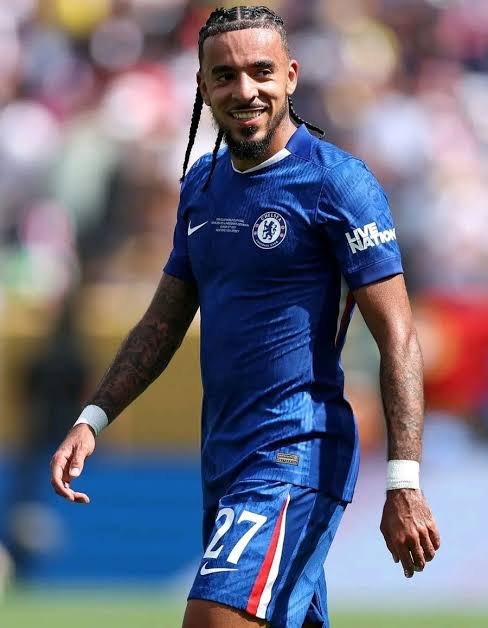 Blue_Footy's tweet photo. ‼️ Chelsea want to extend Malo Gusto's contract, who already has a contract until 2030. Discussions are ongoing between all parties.

~ @FabriceHawkins https://t.co/gePU8ybE6o