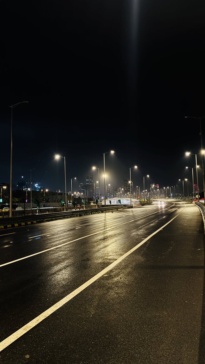 Mumbai Coastal Road will soon feature 130 acres of landscaped public spaces with gardens, cycling and walking tracks, plazas &amp; smart lighting.

BMC has given Reliance Industries Ltd (RIL) the responsibility to design, develop and maintain the area for 30 years under its CSR