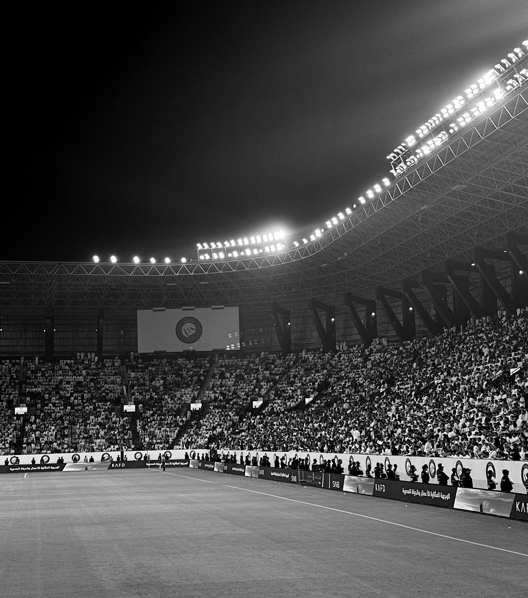 مؤلم أن تعشق فريقاً ، يعجز عن إسعادك ..🙁!