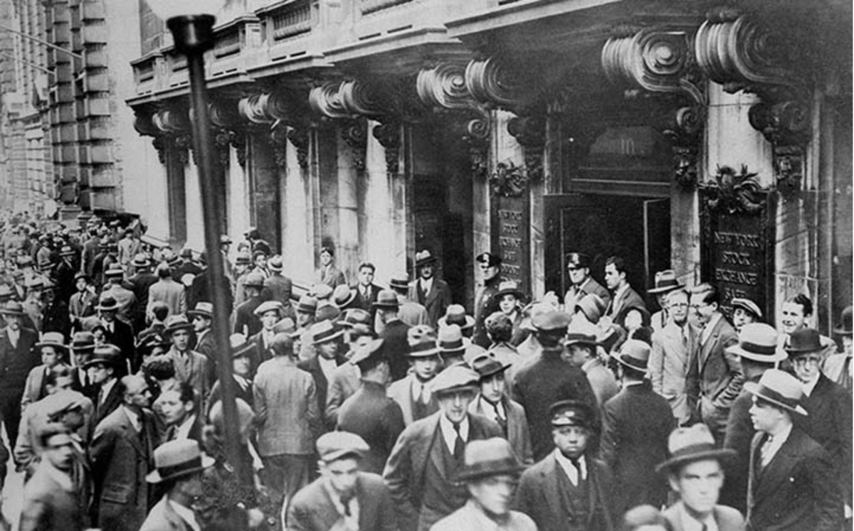 StocksToTrade's tweet photo. In October 1929, the Roaring Twenties ended in panic.

The Stock Market Crash of 1929 began on Oct 28, 1929 (Black Monday), when the Dow Jones Industrial Average plunged 13%, and then a further 12% on Oct 29 (Black Tuesday). 

By 1932, stocks were down 89%. 

It took until 1954 to reclaim the 1929 highs. 

Now, 96 years later, the Dow sits at about 47,700.