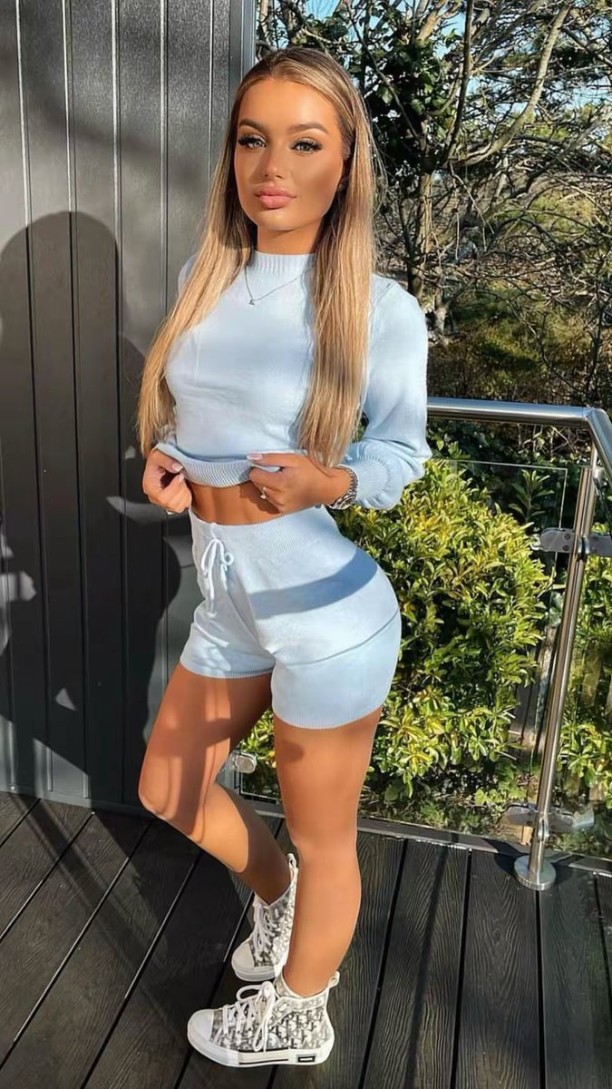 Devi Karina Putri M (@avyavay) on Twitter photo 