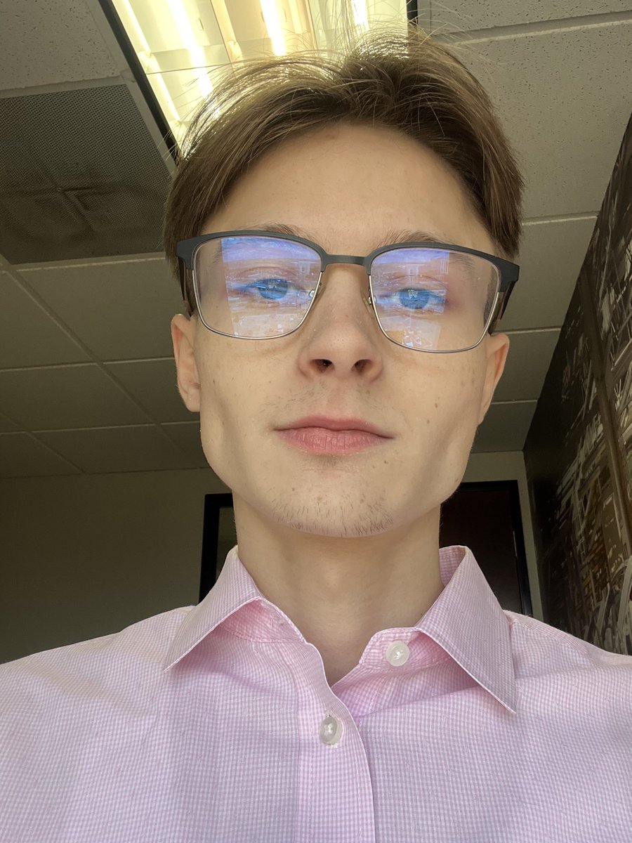 leaveMeB tweet media