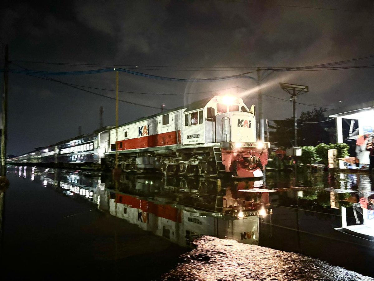 Kereta Api Indonesia tweet media