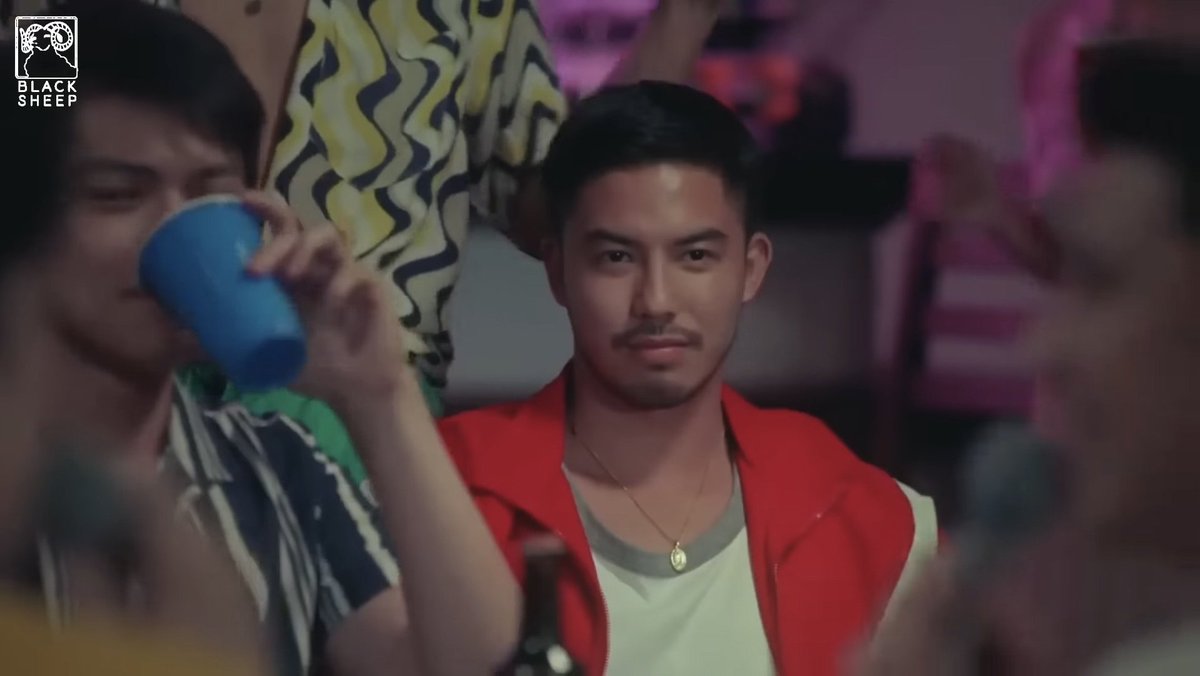 skitlyssn's tweet image. Ito ba yung sinasabi nilang "better late than never" cuz wdym I'm 4 years left behind from watching #hellostrangerthemovie?! 😭

anyways, ang lakas ng chemistry nilaaa like it made me kilig so yea nakapasa 'to sa taste ko hahaha