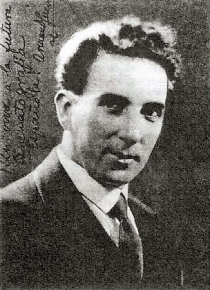 . <a href="/aytolliria/">Ajuntament de Llíria</a> declara el 2026 com a 'Any Armand Guerra' infoturia.com/lliria/80430-l… <a href="/PGarcia_Latorre/">Paco García Latorre</a>