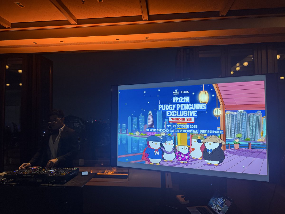 Bluekiddocoo's tweet image. Today in Shenzhen Pudgy Event, meeting some nice friends who have a strong sense of faith in Abstract and PENGU. This is why the community came together, and I believe PENGU and ABS will exceed expectations. 

KEEP BUIDLING, ALWAYS BE WITH THE COMMUNITY!

@AbstractChain…