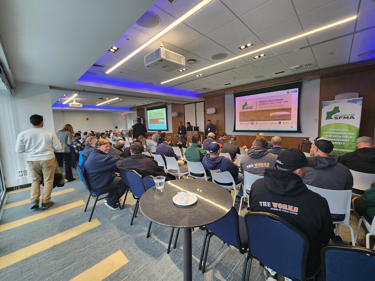 603agronomy's tweet photo. Happy to sponsor today's @NE_STMA meeting at SNHU!  Awesome facility along with the newly renovated softball field! https://t.co/nmQtyfOrBU