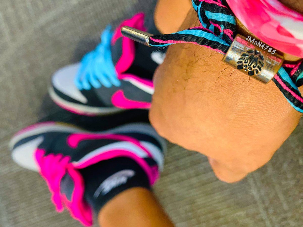 Stealth783's tweet image. #NIKESB #YourSneakersAreDope #WDYWT #SneakerFreakerFam #GOAT #Atmoscollectorsclub #DunkLow #TheShoeGame #NikeFitCheck #RastaClat #ClatsaNdKicks #ClatLife #TeamTMCII #UrbanSyndicate #SeekThePositive #SnkrAnml #Nikesbornothing #KixNkarbs #NiceKicks #Disposable #DuNktoBer