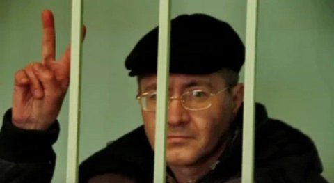 Support the Legendary Anarchist Ilya Romanov: avtonom.org/en/news/suppor…

#anarchism #history #political_prisoners #ilya_romanov #abc_moscow