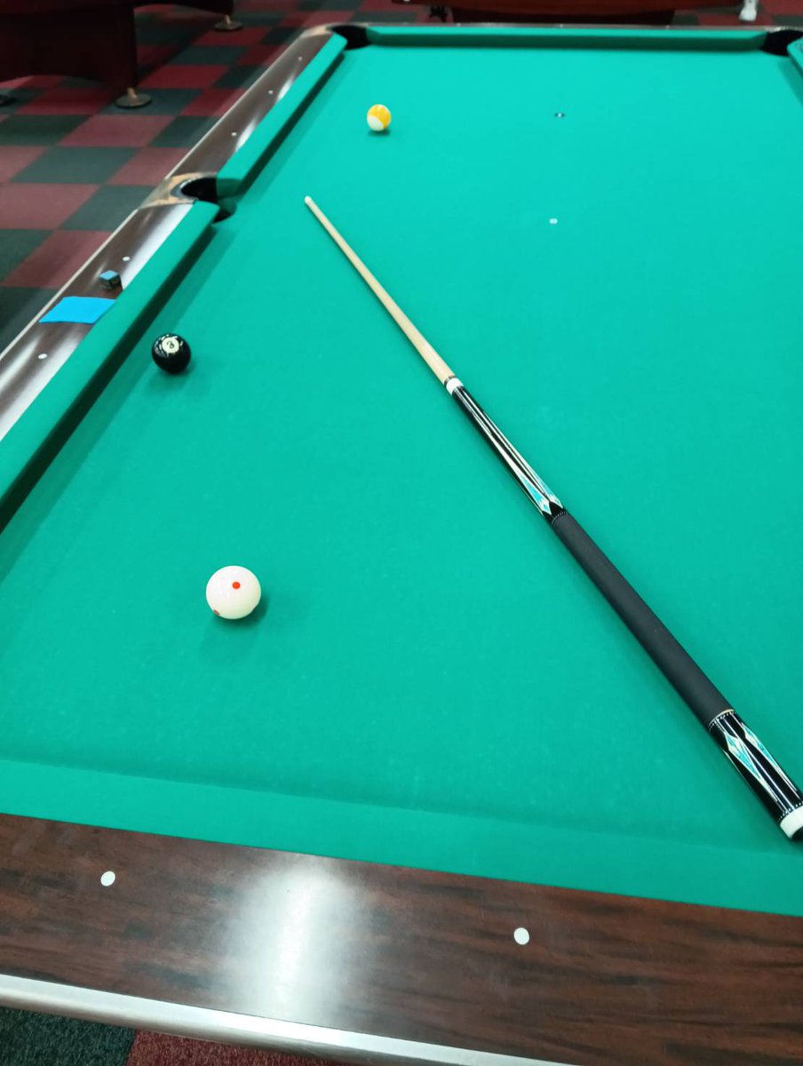 HSCustomizer's tweet image. #ビリヤード ＃マスワリ失敗 取り出しから順調に途中で色々と無理したので配置が動いてるのは仕方ないとしても落ち着いて⑧レール走らせて、後は⑨沈めるだけなのに綺麗に外しラッチ💔
(・_・)コレ一番アカン奴ですわ。
いつになったらマスワリ出るのやら、、＿|￣|○